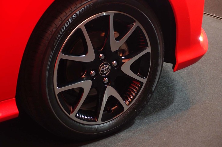 トヨタ・ヤリス（フロントホイール）