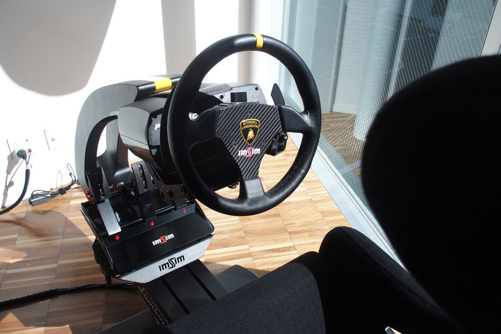 VRを用いた走行シミュレーションゲーム。