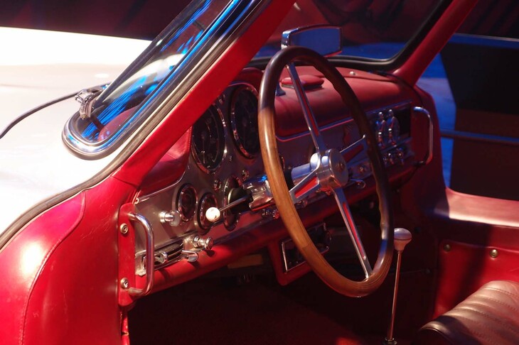 メルセデス・ベンツ300SL（ステアリングホイール）