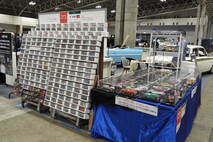 WARASHINA Carsの出展ブースの様子。