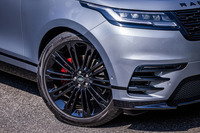 今回の試乗車は20万4000円の有償オプションとなるグロスブラックフィニッシュの「22インチ“スタイル1075”」ホイールを装着。これに265/40R22サイズの「ピレリ・スコーピオンゼロ オールシーズン」タイヤを組み合わせていた。