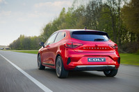 パワートレインは、1.6リッターハイブリッドと2種類の1リッターガソリンエンジンが設定される。