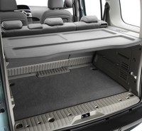 新型でもポイントは積載性。最大2866リッターのラゲッジルーム。