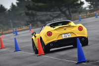 アルファ・ロメオ4Cスパイダー