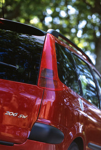 プジョー206SW XS（4AT）＆S16（5MT）【海外試乗記】の画像