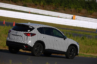 【スペック】CX-5（SKYACTIV-D 2.2ハイパワー搭載車）：全長×全幅×全高＝4540×1840×1710mm／ホイールベース＝2700mm／駆動方式＝4WD／2リッター直4 DOHC16バルブターボディーゼル（175ps/4500rpm、42.8kgm/2000rpm）（プロトタイプ）