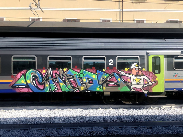 第626回 シート地が表すお国柄の違い クルマよりも面白い 列車のインテリア マッキナ あらモーダ Webcg