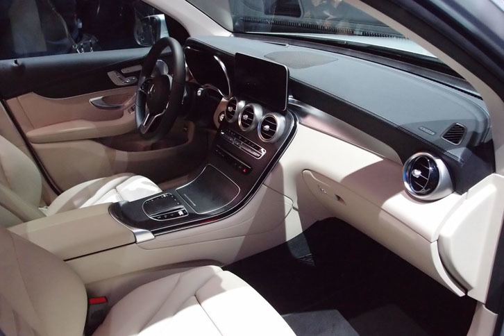 メルセデス・ベンツGLC F-CELL（インテリア）