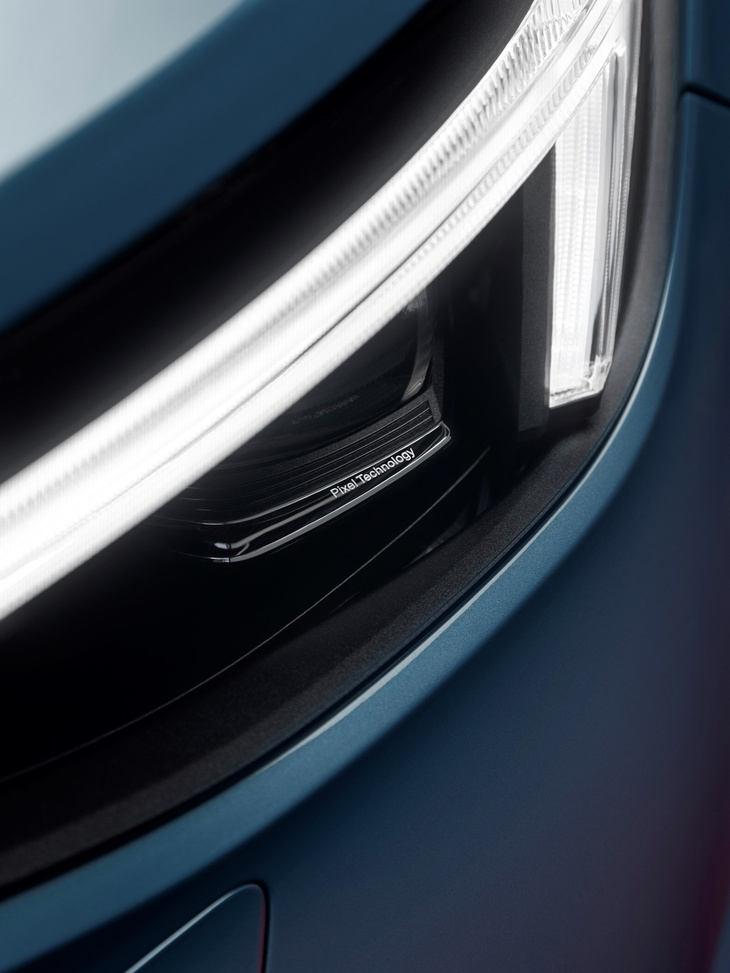 ボルボC40リチャージ（エクステリア）