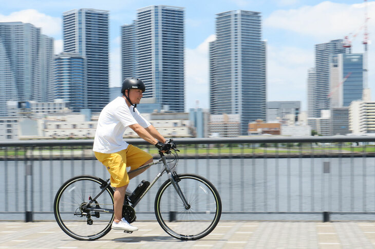 「スマチャリ」ではスマートフォンのアプリとオンラインアカウントを活用し、自転車の所有者情報を管理。また市販のNFCタグを使い、スマートフォンをシステム起動のワンタッチキーとして使用することも可能だ。さらにアプリの簡単操作により、スマートフォン上でキーの“貸し借り”もできるという。