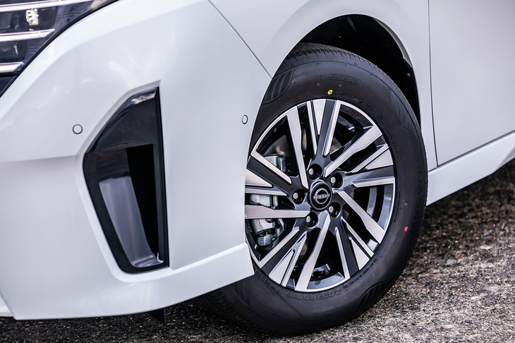 セレナe-POWERハイウェイスターVプロトタイプ（ホイール）