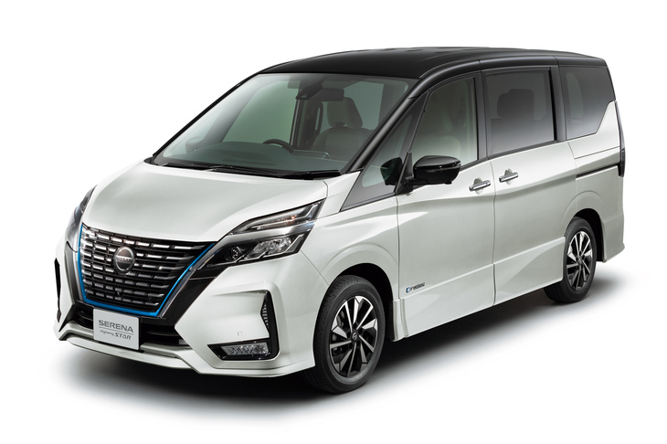 今年（2022年）で登場から6年となる現行型「日産セレナ」。今秋のモデルチェンジがウワサされている。