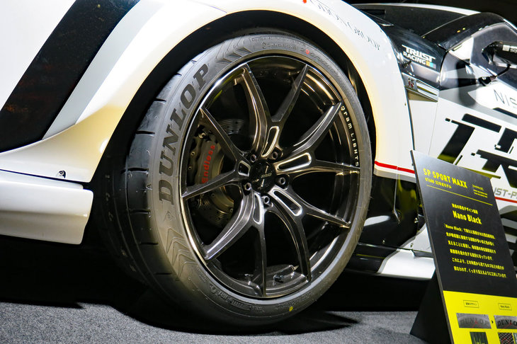 「ダンロップSP SPORT MAXX GT600」を装着した「TRUST GReddy 35RX SPEC-D」。