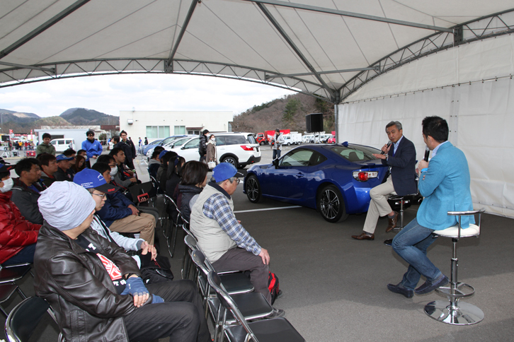 開発者を迎えての、現行各車種のオーナーズミーティングも実施された。これは「BRZ」の回で、スピーカーはプロジェクトゼネラルマネージャーの乾 保氏、聞き手はモータージャーナリストの河口まなぶ氏。