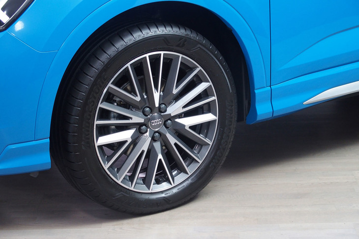 アウディQ3スポーツバック（ホイール）