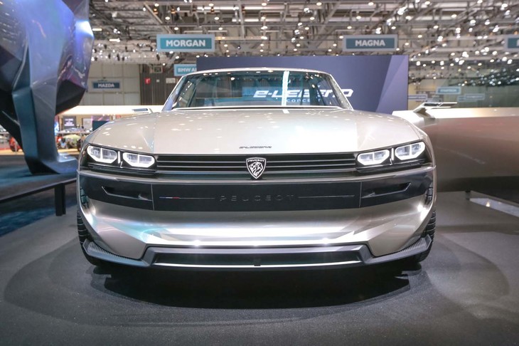 プジョーeレジェンドコンセプト