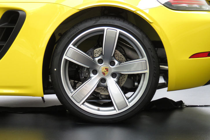 ポルシェ718ケイマン