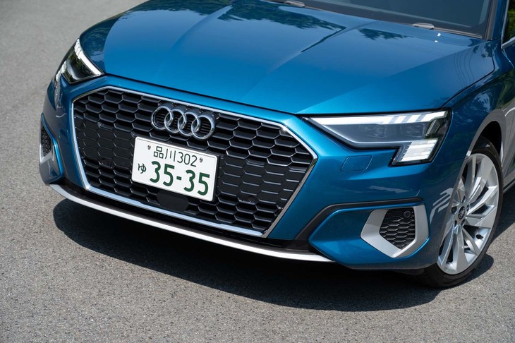 今回の試乗車は新型「アウディA3」の国内導入を記念した特別仕様車「ファーストエディション」。「スポーツバック」（限定375台）と「セダン」（同125台）を連れ出した。