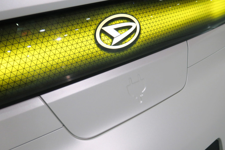 ダイハツIcoIco（イコイコ）