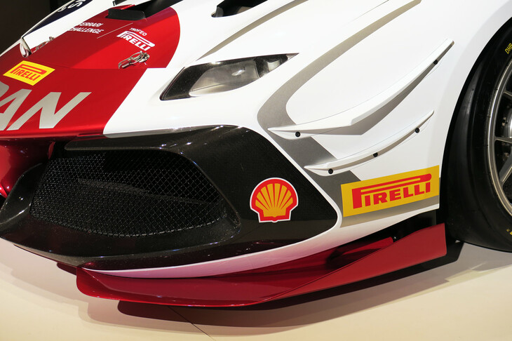 フェラーリ488チャレンジEVO（フロントスプリッター＆カナード）