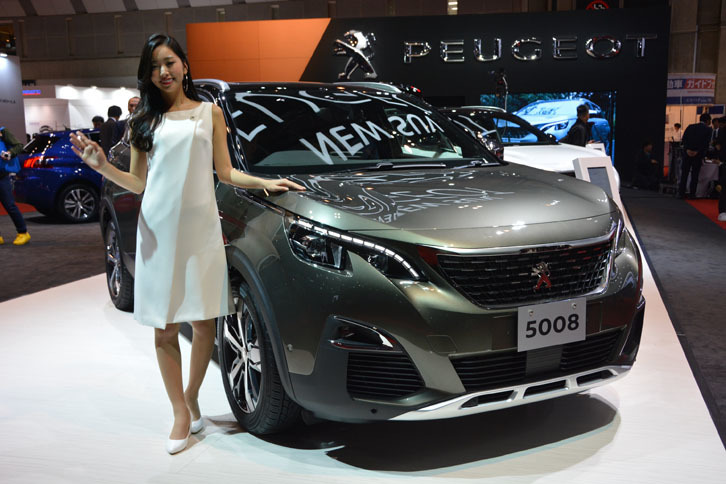 「プジョー5008」
