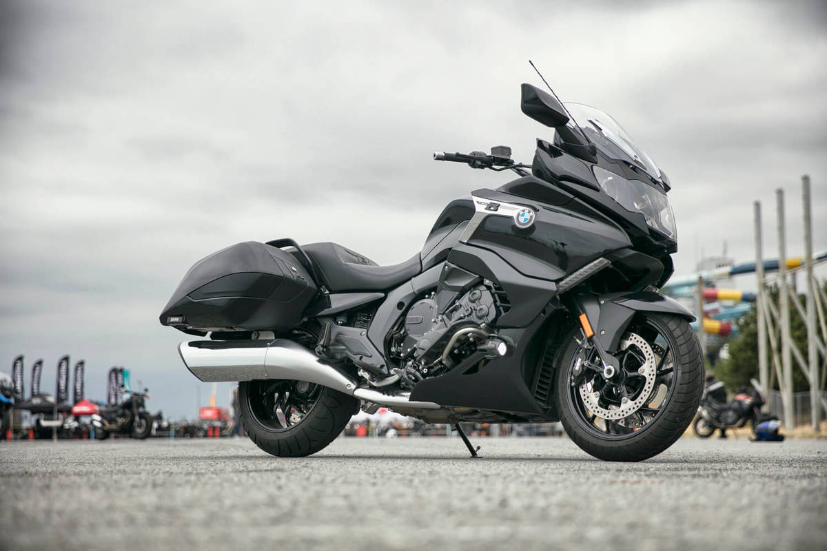 ミニバイクモデル　二輪車モデル　30台　国内外メーカーDOCATI  BMW BMW R1250RT 1/12 ミニカー 全3色 ライト点灯 エンジンサウンド