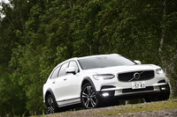 ボルボV90クロスカントリーT5 AWDサマム