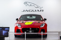 ザ・ローリング・ストーンズ仕様の「ジャガーFタイプ」登場