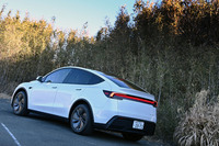 テスラ・モデルYプレミアム ロングレンジAWD（4WD）の画像