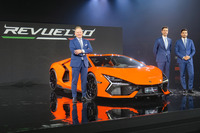 ランボルギーニが「レヴエルト」を日本初公開 V12エンジンを搭載したプラグインハイブリッドモデル