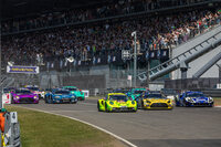 決勝のローリングスタートの様子。このときは、誰があんな波乱万丈な展開を予想できたでしょう。