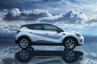 コンパクトSUV「キャプチャー」もフルモデルチェンジ。新型（写真）については、2021年2月上旬のデビューが予告されている。