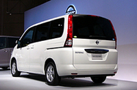 「日産バリューアップ」、07年末までに28台の新車投入／新型「日産セレナ」公開の画像