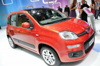 新型「フィアット・パンダ」。2011年フランクフルトショー会場で。