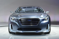 新型「レガシィ」が間もなくデビューの画像