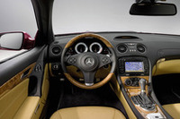 新型メルセデス・ベンツSLがフォトデビュー！の画像