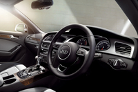 「アウディA4オールロードクワトロ」発売の画像