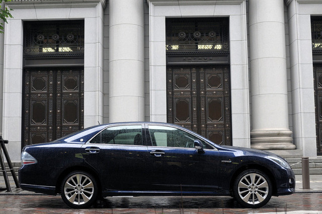 トヨタ・クラウンハイブリッド（FR/CVT）【ブリーフテスト】 トヨタ