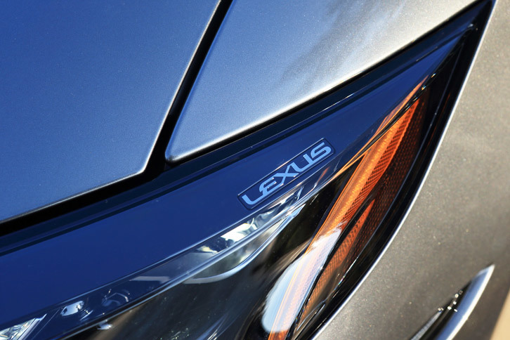 レクサスLS500h“バージョンL”
