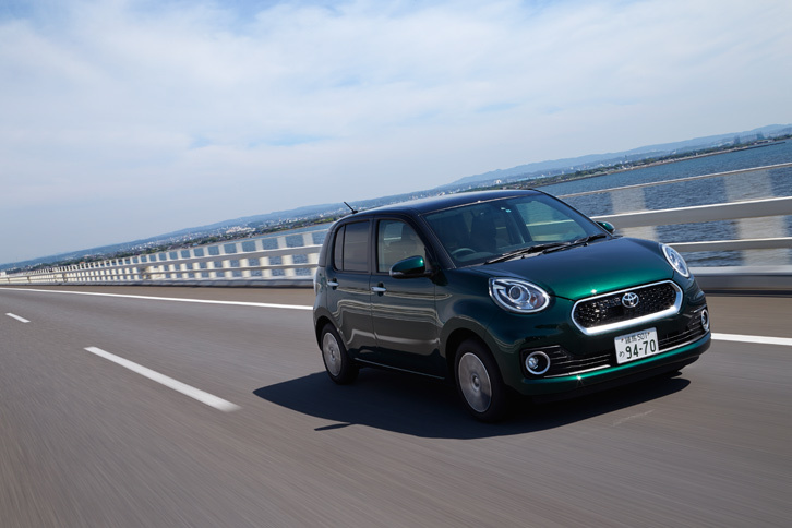 全長×全幅×全高＝3660×1665×1525mmというボディーサイズは、従来モデルとほぼ同じ。ホイールベースは50mm延びて2490mmとなった。