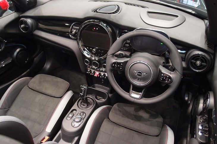 MINIジョンクーパーワークス コンバーチブル（インテリア）