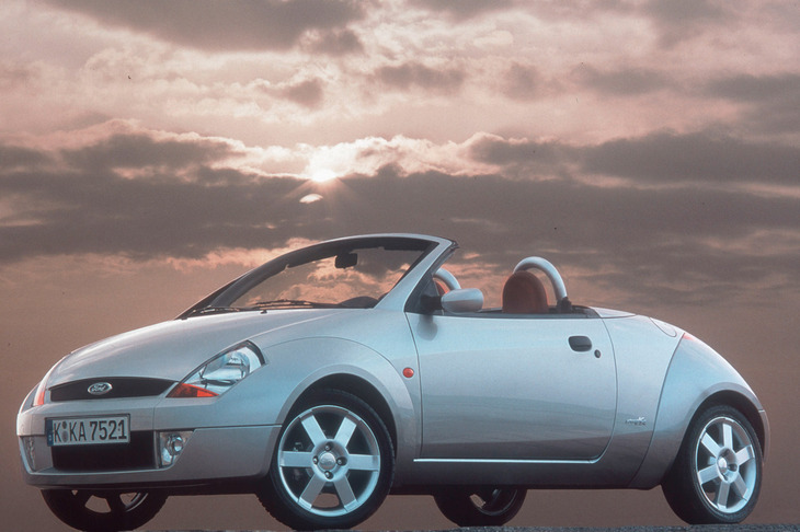 2003年「フォード・ストリートKa」は、ピニンファリーナの工場でつくられた。