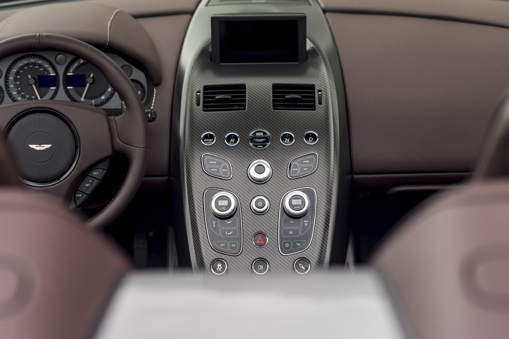 ヴァンテージGT12ロードスター（インテリア）