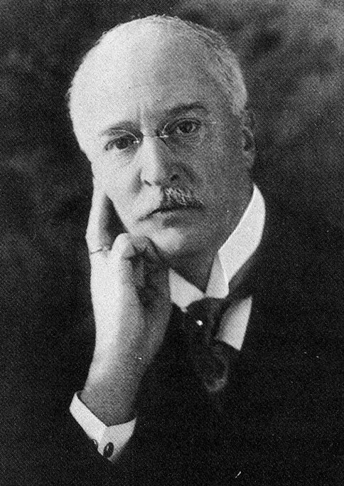 ディーゼルエンジンの生みの親であるドイツのルドルフ・ディーゼル。第1次世界大戦が始まる直前の1913年、ドイツからイギリスへと向かう船から失踪するという、不可解な最期を遂げた。