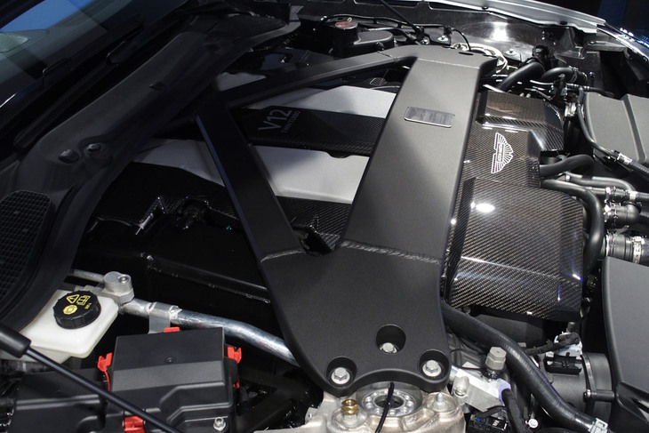 アストンマーティン・ヴァンキッシュ（エンジン）