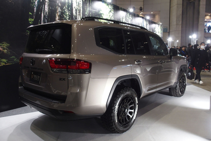 トヨタ・ランドクルーザー（DELTA FORCE）