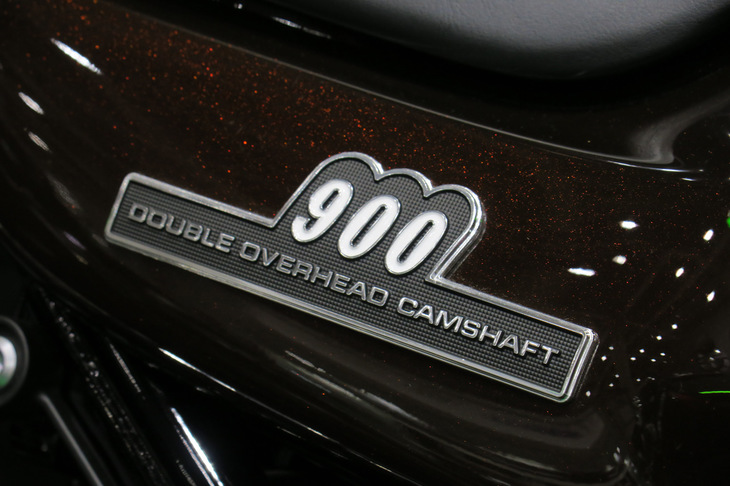 カワサキZ900RS 50thアニバーサリー