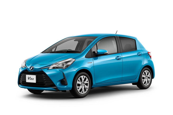 Bセグメントコンパクトの「トヨタ・ヴィッツ」。荷室容量はFF車で278リッター。4WD車、およびアジャスタブルデッキボードを装備したFF車で、ボードを上段にセットした状態では200リッターとなっている。