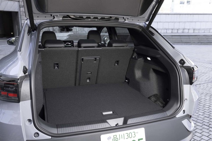 荷室の容量は543リッター。後席の背もたれをすべて倒すと1575リッターにまで拡大できる。