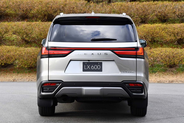レクサスLX600